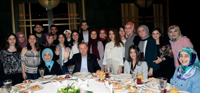 PRESIDENT ERDOĞAN AND FIRST LADY HOST PRE-DAWN MEAL FOR STUDENTS AT PRESIDENTIAL COMPLEX