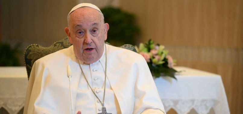VATICAN: POPE DOES NOT HAVE PNEUMONIA, CONDITION IMPROVING