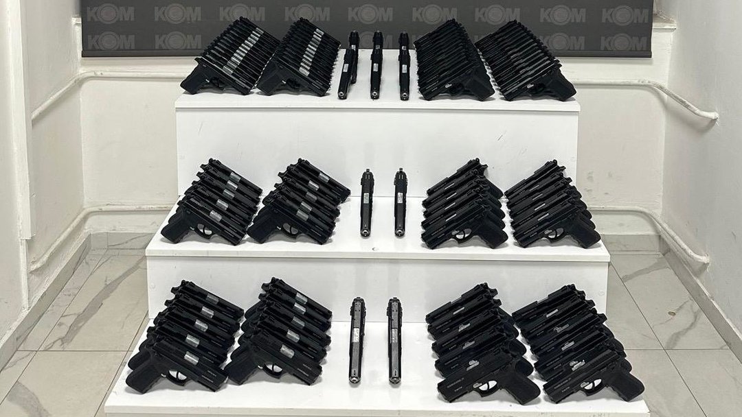 ADANA’DA SİLAH ÇETESİ ÇÖKERTİLDİ