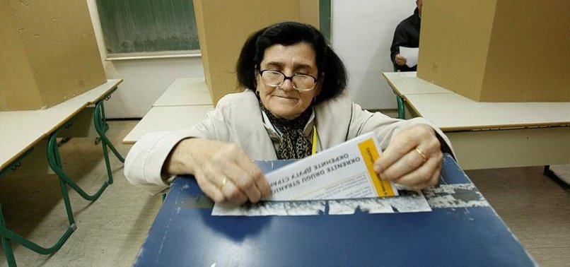 BOSNIA CALLS OCT. 2 ELECTION DESPITE ROWS OVER ELECTORAL REFORM, FUNDING