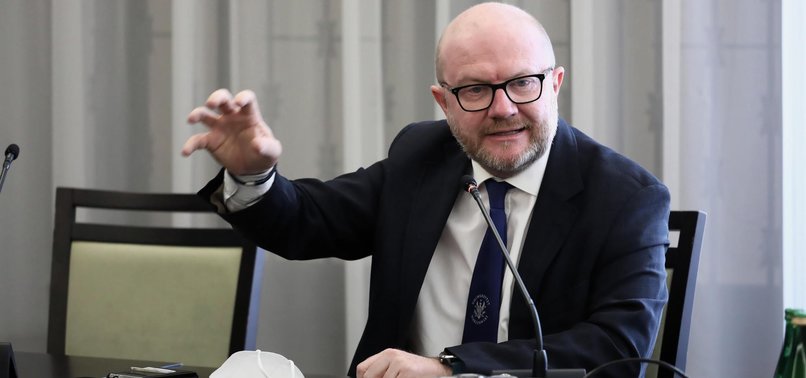 EU MUST SOLVE MIGRATION CRISIS OR BLOC COULD FALL APART, WARNS POLISH MINISTER