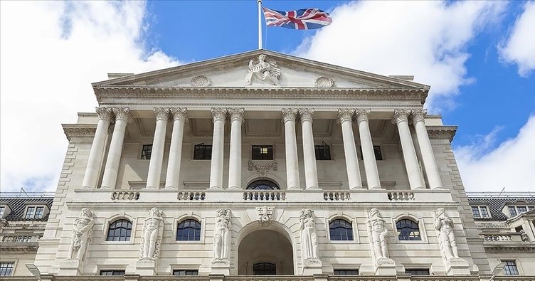 İngiltere Merkez Bankası politika faizini sabit tuttu