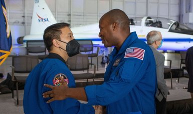 NASA's 10 new astronauts: pilots, doctor, physicist, cyclist
