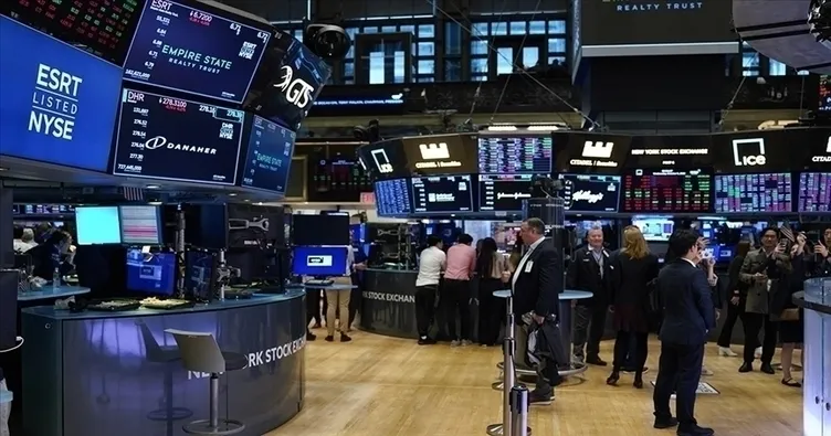 Piyasalar teknoloji rallisiyle yükseldi: Microsoft ve çip hisseleri zirve yaptı