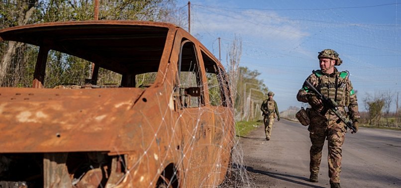 UKRAINE REPORTS RUSSIAN ATTACKS AND BATTLEFIELD CLASHES DESPITE CEASEFIRE