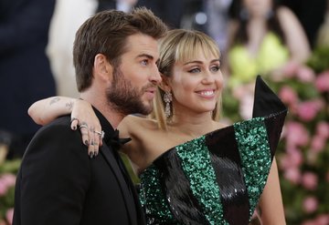 Miley Cyrus ve Liam Hemsworth boşandı