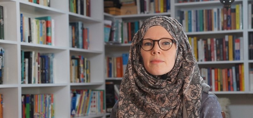 MUSLIM CANADIAN MOTHER SIMPLIFIES RELIGION FOR CHILDREN