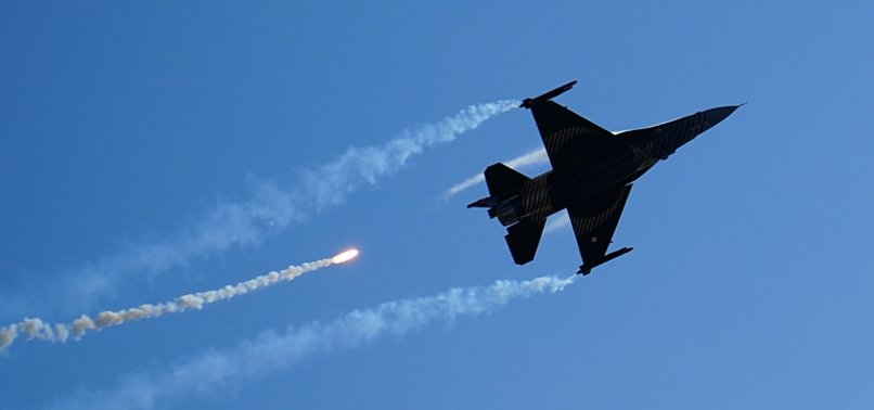 GREEK F-16 FIGHTER JET CRASHES INTO SEA