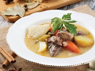 Baharatlı ve Terbiyeli Sebze Çorbası