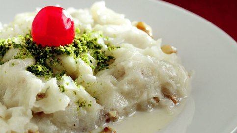 Beyaz Çikolatalı Güllaç