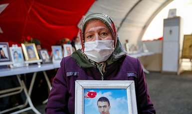 Diyarbakır mothers' anti-PKK sit-in protest enters 800th day
