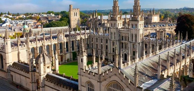 OXFORD, CAMBRIDGE ACCUSED OF SOCIAL APARTHEID