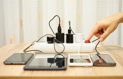 ABdenbütünakıllıcihazlaratektipşarjkararı