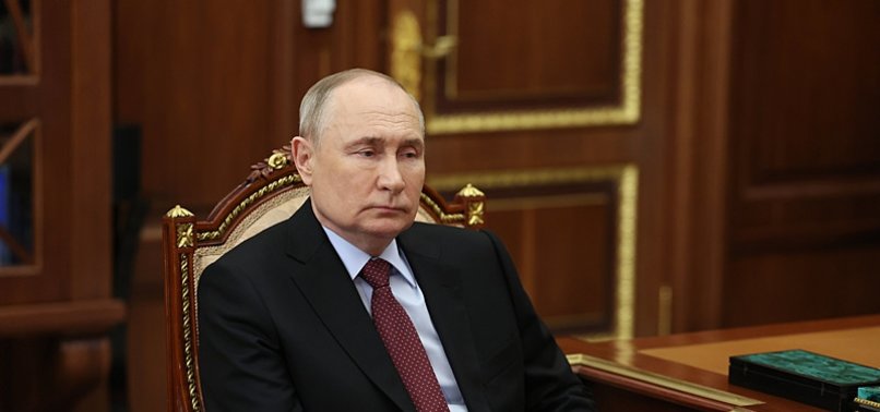 NAVALNYS WIDOW SAYS PUTIN IS A GANGSTER, NOT A PRESIDENT