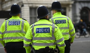 2 London police officers sacked over discriminatory WhatsApp messages