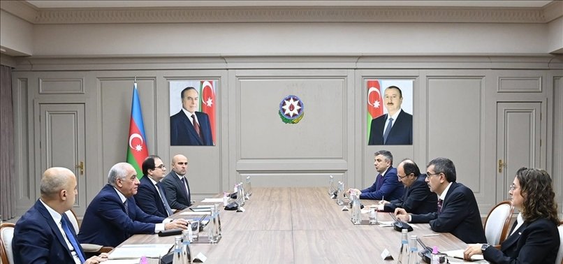 AZERBAIJANI PRIME MINISTER ASADOV MEETS TURKISH EDUCATION MINISTER TEKIN