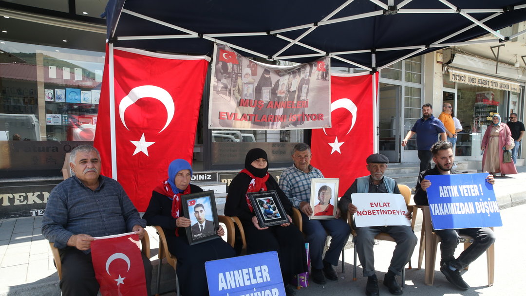 EVLAT NÖBETİ SÜRÜYOR