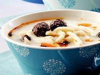 Erişteli Köfteli Çorba