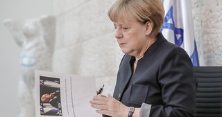 Merkel yeniden Başbakanlığa aday olacak