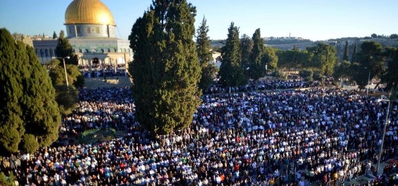 MUSLIM PRAYERS END PEACEFULLY AT JERUSALEM MOSQUE