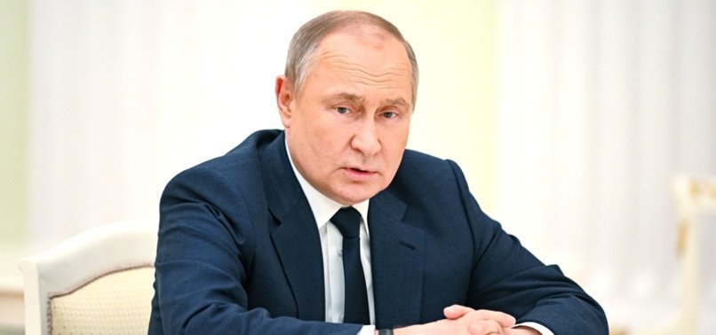 PUTIN WARNS RUSSIA WILL RESPOND SWIFTLY TO ANY INTERFERENCE IN UKRAINE