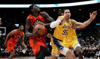 Pascal Siakam powers Raptors to victory over Lakers