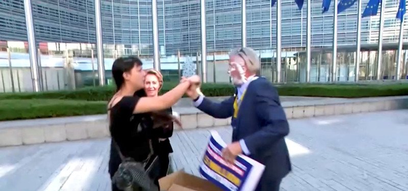 Ryanair boss O'Leary hit in face with pie by climate activists
