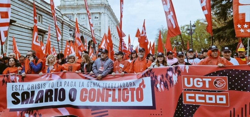 ‘SALARY OR CONFLICT:’ 45,000 PROTESTERS SWARM CENTRAL MADRID DEMANDING HIGHER WAGES