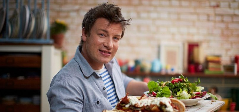 CELEBRITY CHEF JAMIE OLIVERS RESTAURANT CHAIN IN THE UK COLLAPSES, 1,000 JOBS AT RISK