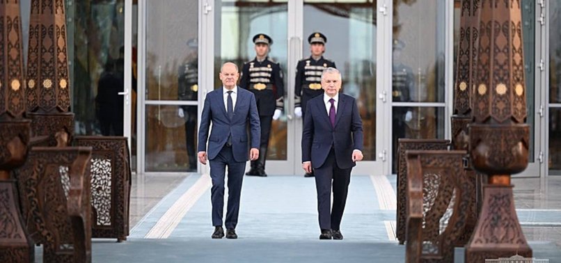 UZBEKISTAN’S PRESIDENT HOSTS GERMAN CHANCELLOR