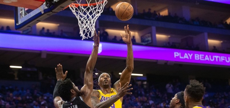 LAKERS OVERCOME JAMES ABSENCE TO BEAT KINGS 117-92