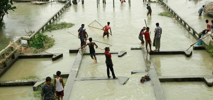 FLOODS KILL 61 IN LAST 5 DAYS IN BANGLADESH