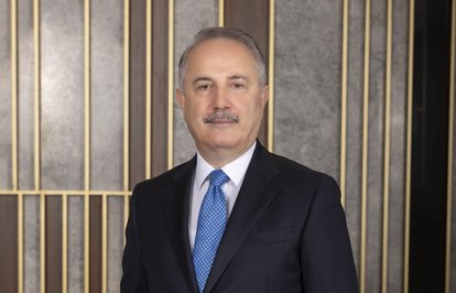 VakıfbanktaÜstünsalihileyoladevamkararı