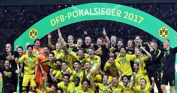 Borussia Dortmund season ends in glory