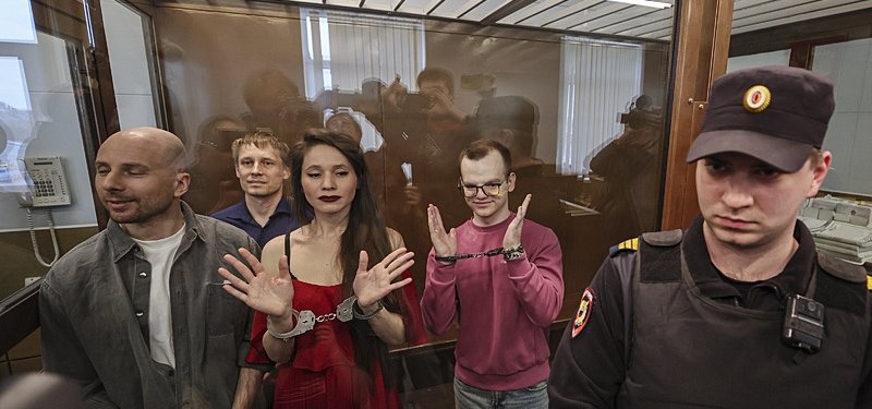 Russian journalists jailed for 5-1/2 years over Navalny links
