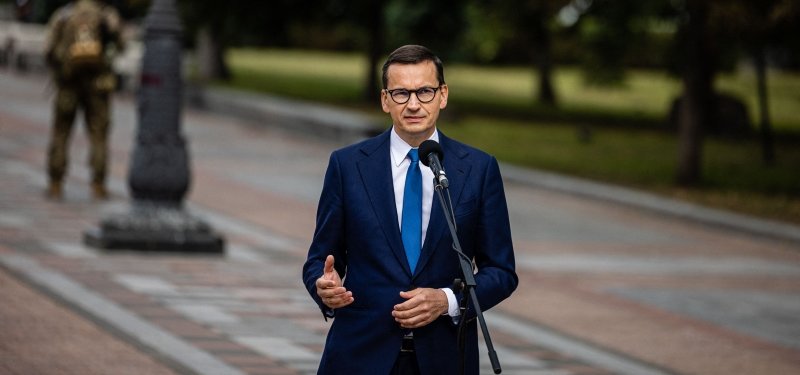 Polish prime minister unveils plan to cap energy prices