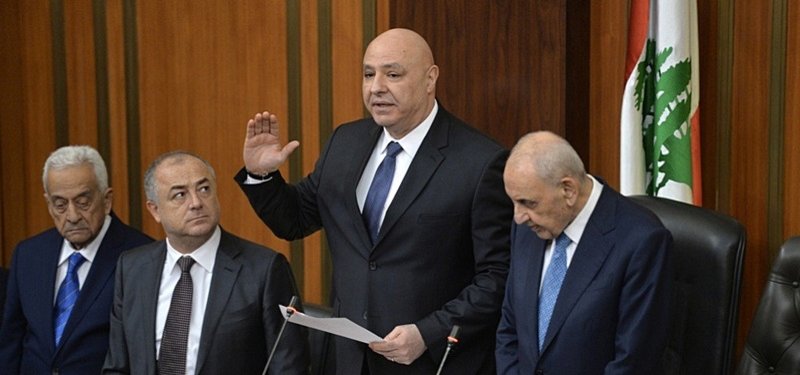 Lebanon’s new president calls for comprehensive defense policy, dialogue with Syria