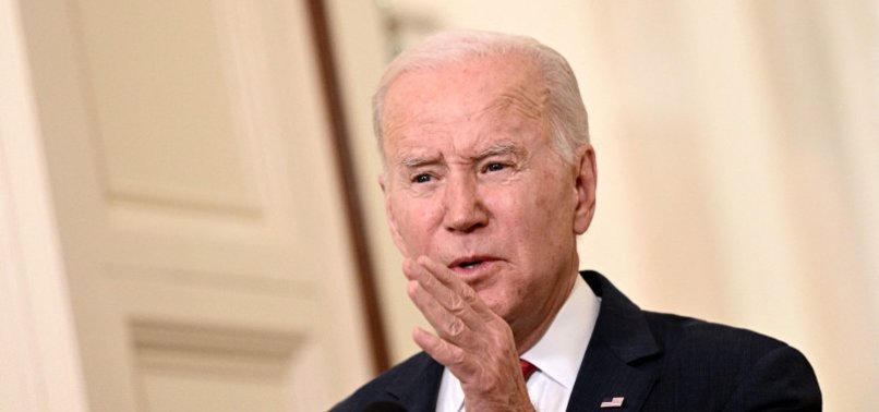 BIDEN VOWS TO HOLD AIRLINES ‘ACCOUNTABLE’ AMID FLIGHT CANCELLATIONS