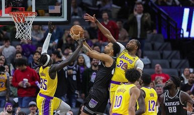 Sacramento Kings get balanced scoring in victory over Lakers