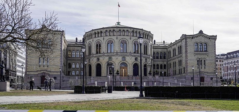 NORWAYS PARLIAMENT TEMPORARILY CLOSED OFF AFTER THREATS