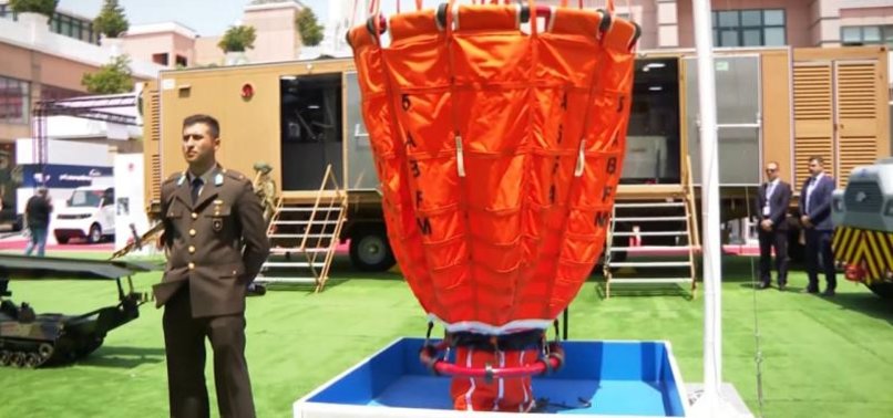Türkiye deploys military-produced fire extinguishing kit to combat forest fires