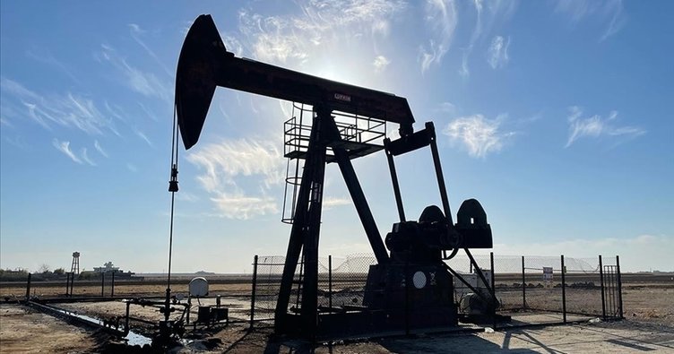 Brent petrolün varili 63,96 dolardan işlem görüyor