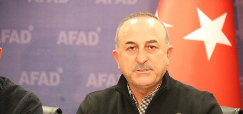 TURKISH FOREIGN MINISTER VISITS QUAKE-HIT REGION
