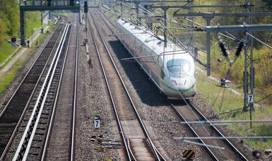 Berlin-Hamburg railway line operating again after days-long pause