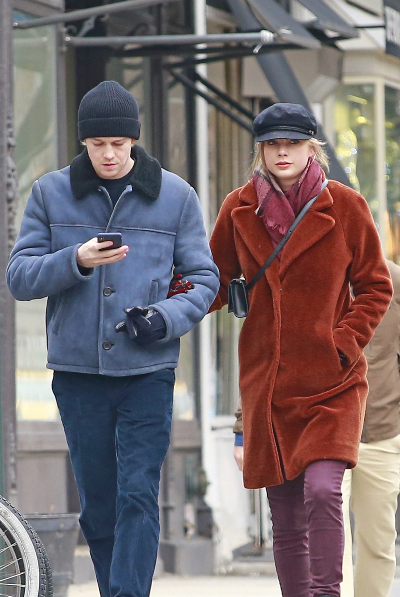 Taylor Swift, Joe Alwyn Hakkında Yeni Şarkısını Açıkladı HarpersBazaar