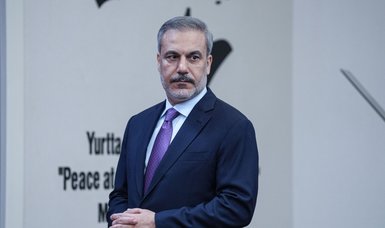 Turkish foreign minister meets Hamas chief in Qatar