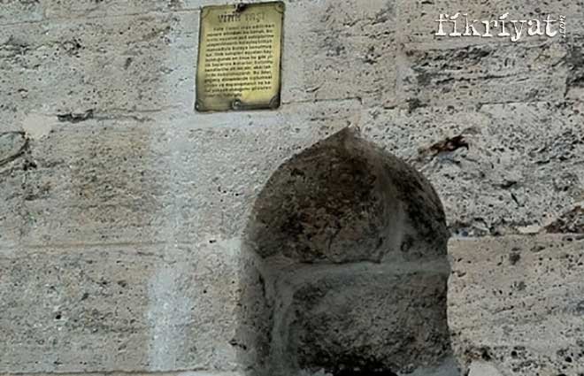 YİTİK TAŞLARININ BULUNDUĞU TARİHİ YAPILAR