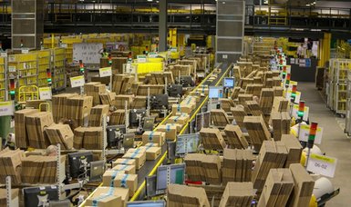 UK Amazon workers at Coventry warehouse vote for strike action