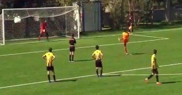 Galatasaray youngster praised for deliberate penalty miss
