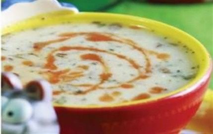 Çocuklar için besleyici ve kolay çorbalar